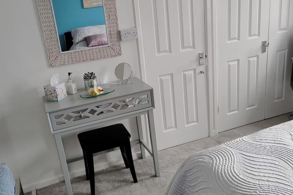 Ludlow Mews Town House With Free Parking Exterior photo